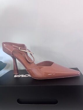 Women’s 8.5 | Patent Pointed-Toe Mary Jane Mule in Dusty Rose / Nude